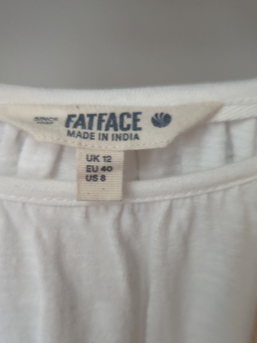 Fatface Ally White Embroidered Sleeve Top NWT Size 8 - Picture 9 of 13